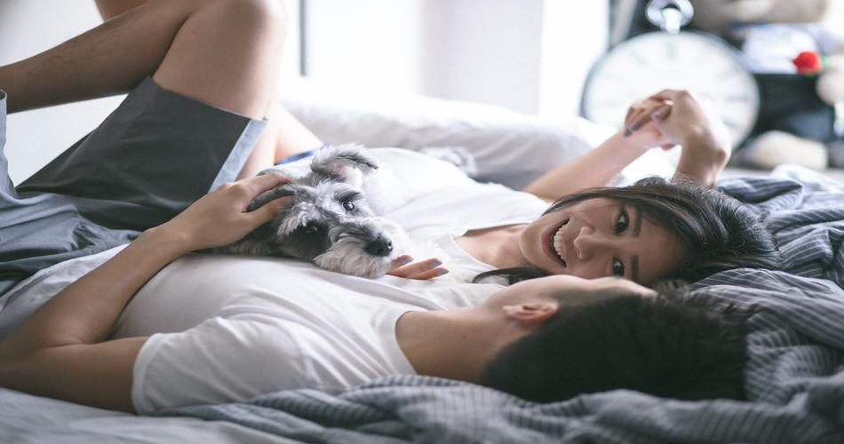 在治疗男性不育时，使用阿伐那非辅助治疗，要注意什么？